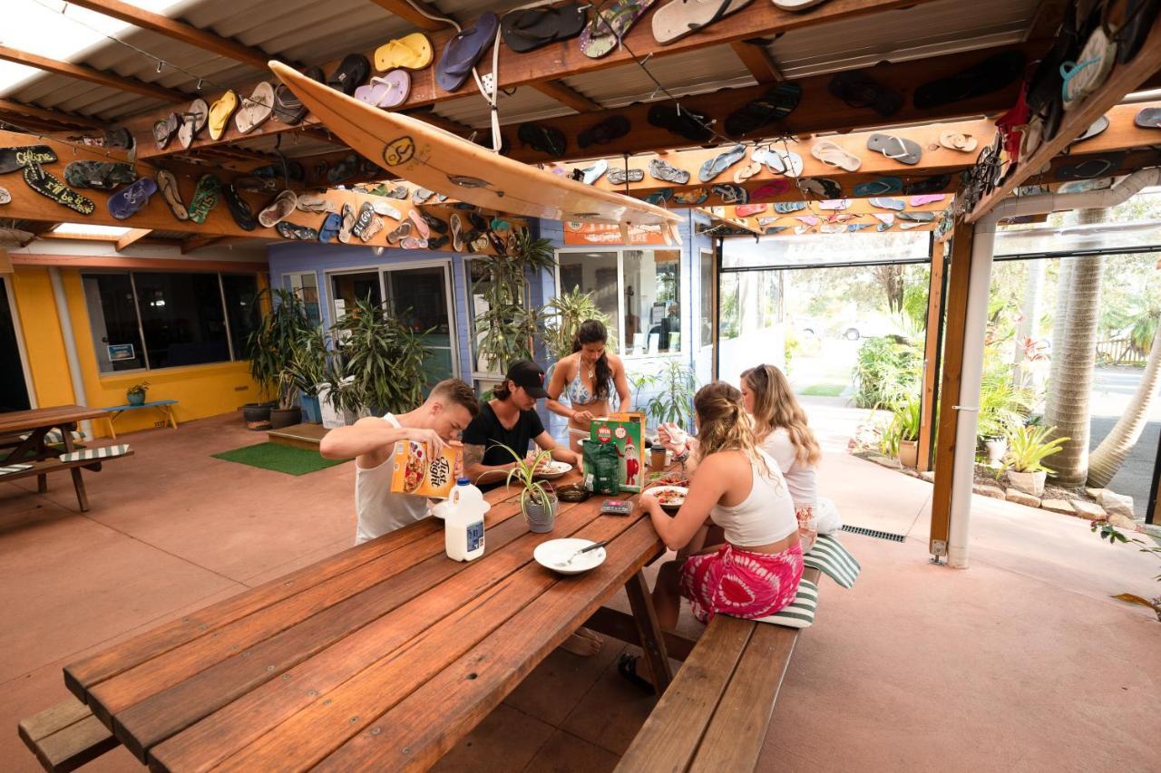 Ozzie Pozzie Backpackers - Port Macquarie Yha Hostel Exterior photo